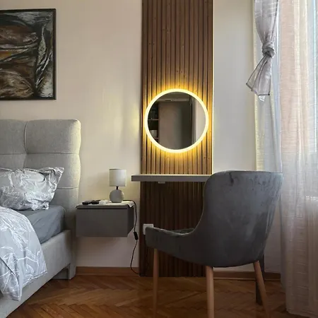 Mina 2 * Βελιγράδι